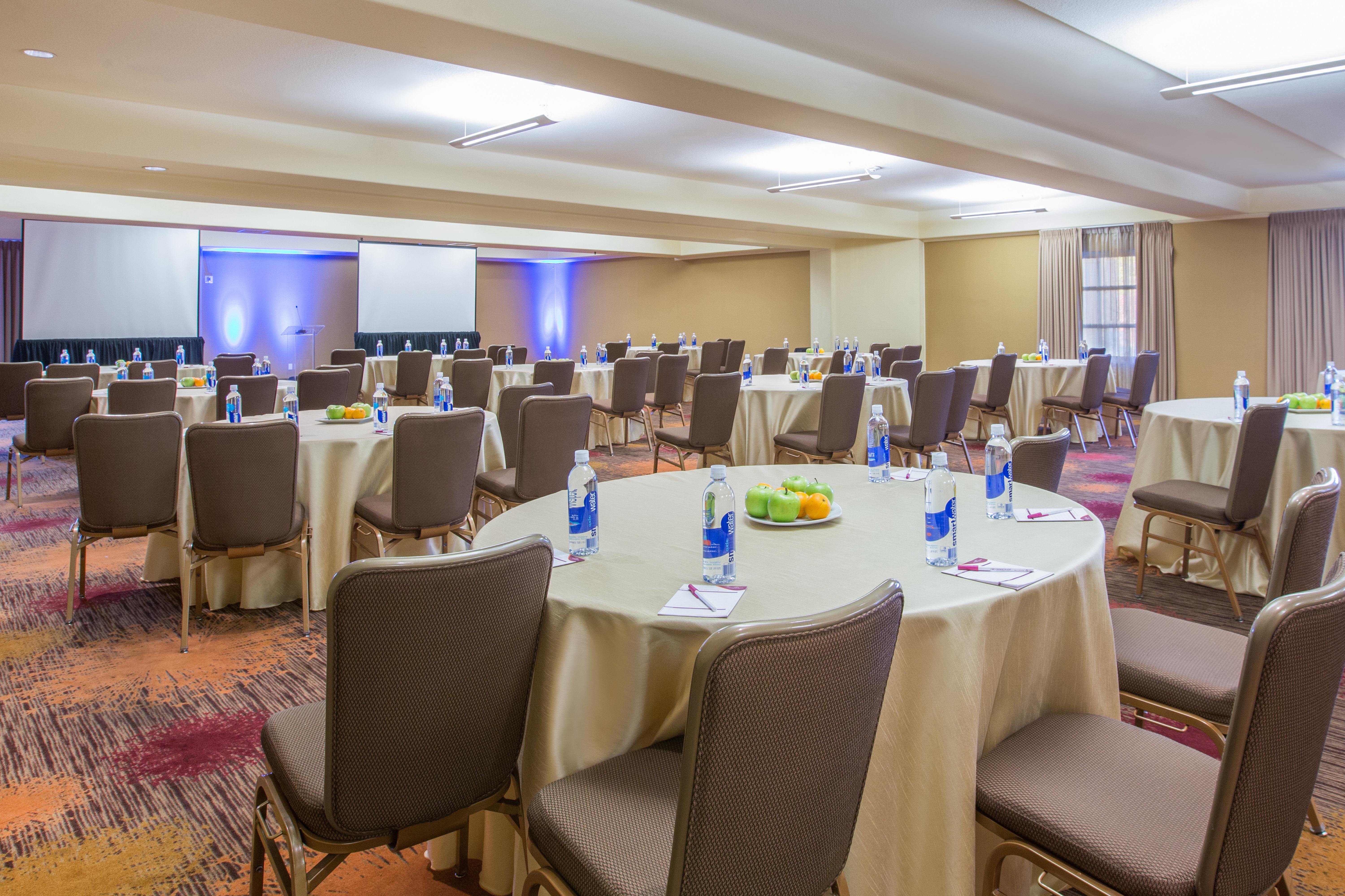 Concord Plaza Hotel Luaran gambar