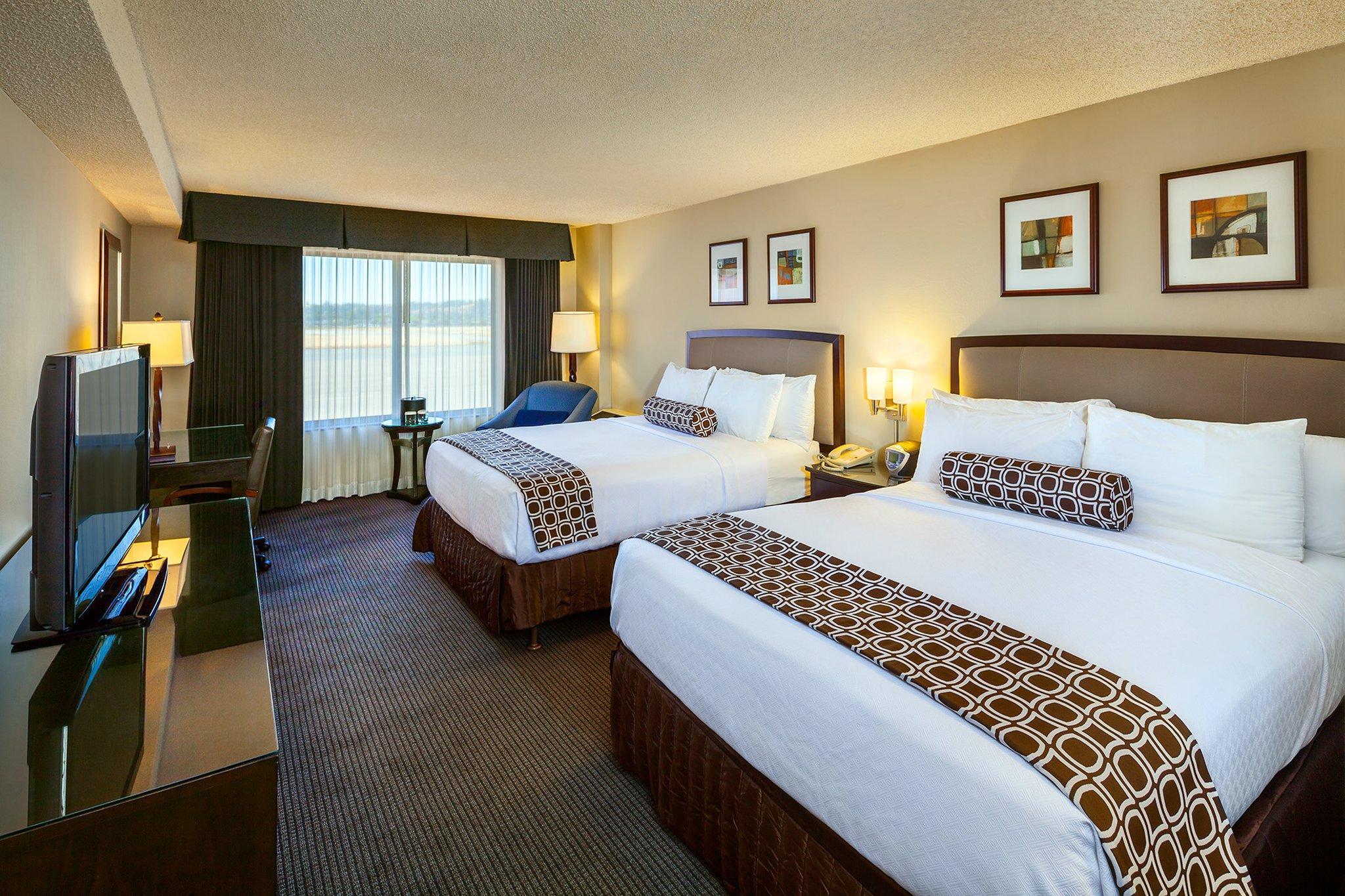 Concord Plaza Hotel Luaran gambar