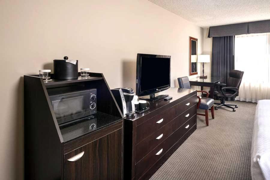 Concord Plaza Hotel Luaran gambar